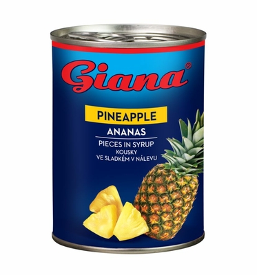 Pineapple pieces in syrup